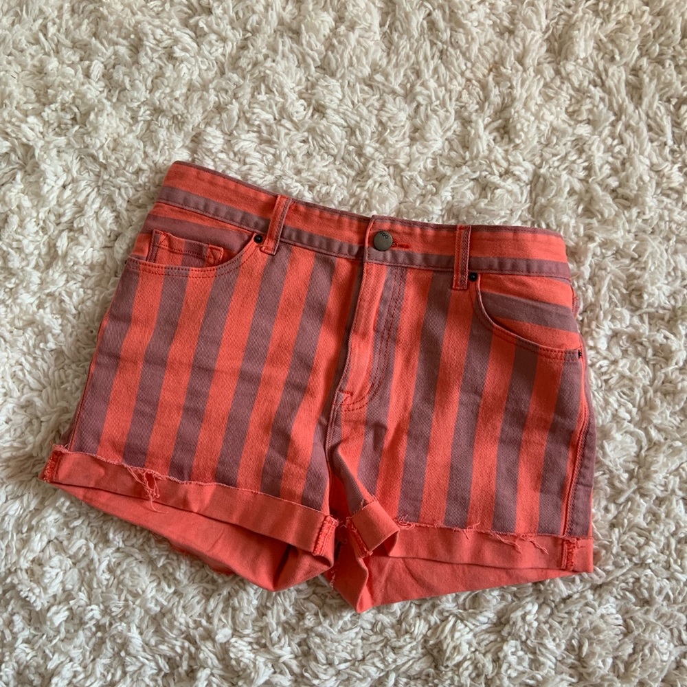EUC STRIPED SHORTS
